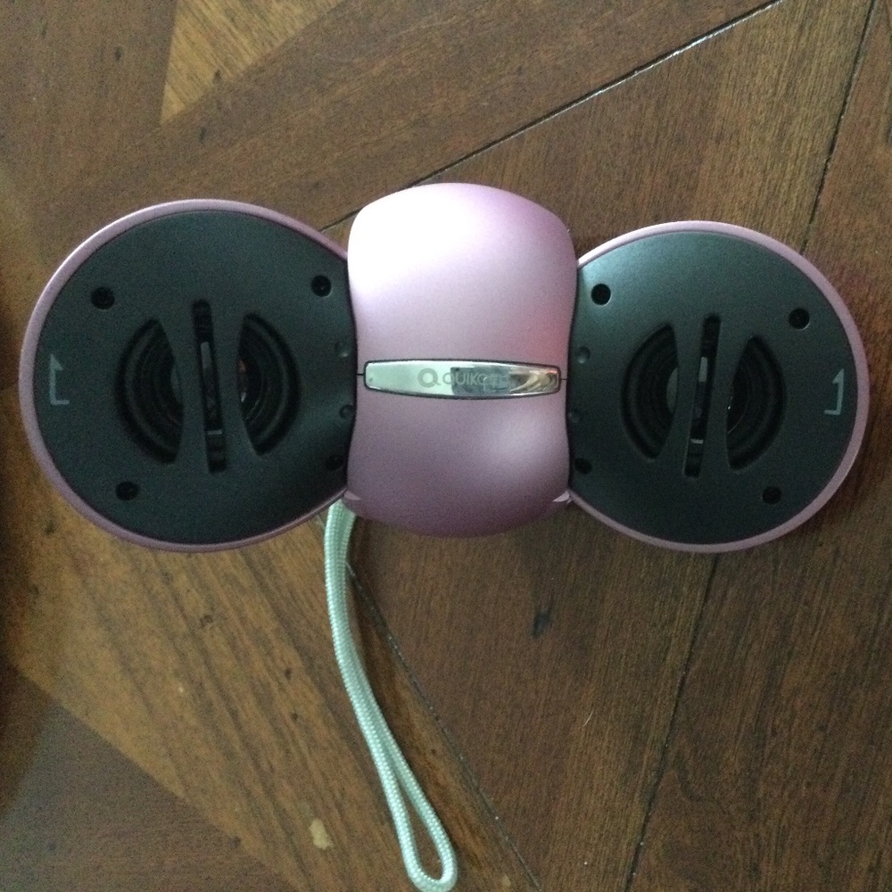 Quikcell loud speaker